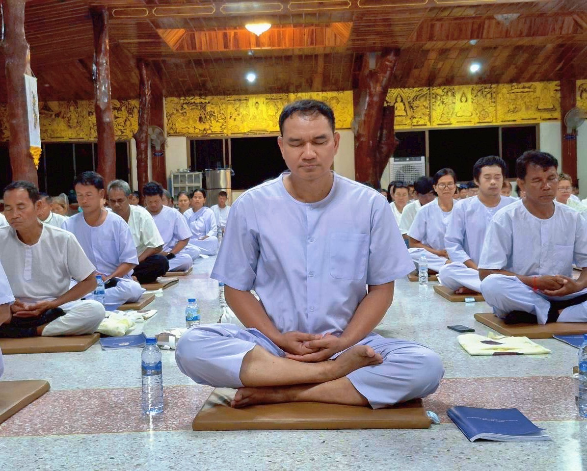 สพอ.ปราสาทร่วมกิจกรรมสวดมนต์-ทำวัตรเย็น นอนวัด พักค้างแรมในพื้นที่ และกิจกรรมนุ่งผ้าไทยใส่บาตร สร้างการกุศล ถนนสายวัฒนธรรม ประจำปีงบประมาณ พ.ศ.2569